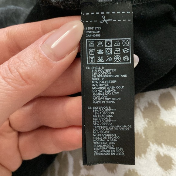 Forever 21 T-shirt - Picture 4 of 4